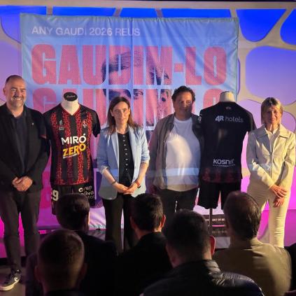 Accedeix a Presentació nova samarreta Trencadís Reus Reddis