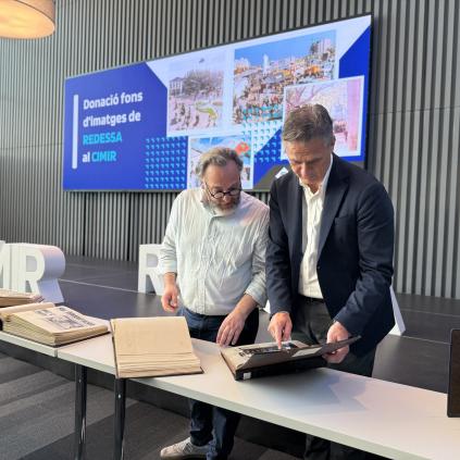 Presentació donació fons REDESSA al CIMIR. Accedeix a Presentació donació fons REDESSA al CIMIR.