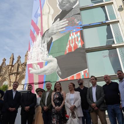 Inauguració del mural dedicat a Antoni Gaudí Accedeix a Inauguració del mural dedicat a Antoni Gaudí