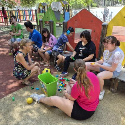 Accedeix a Casal adaptat al Centre d’Educació Especial Font del Lleó