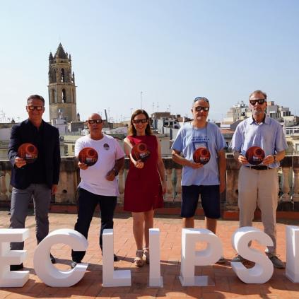 Accedeix a Presentació dispositiu eclipsi solar