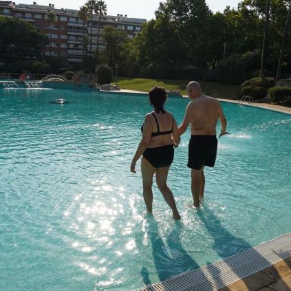 Accedeix a Imatge de les piscines municipals de Reus
