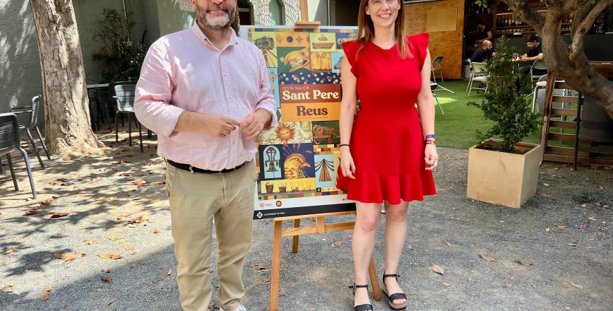 L'alcaldessa i el regidor de Cultura presenten la convidada d'honor i els abanderats de Sant Pere 2025