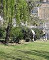 Treballs de jardineria de les Brigades Municipals al parc de Sant Jordi