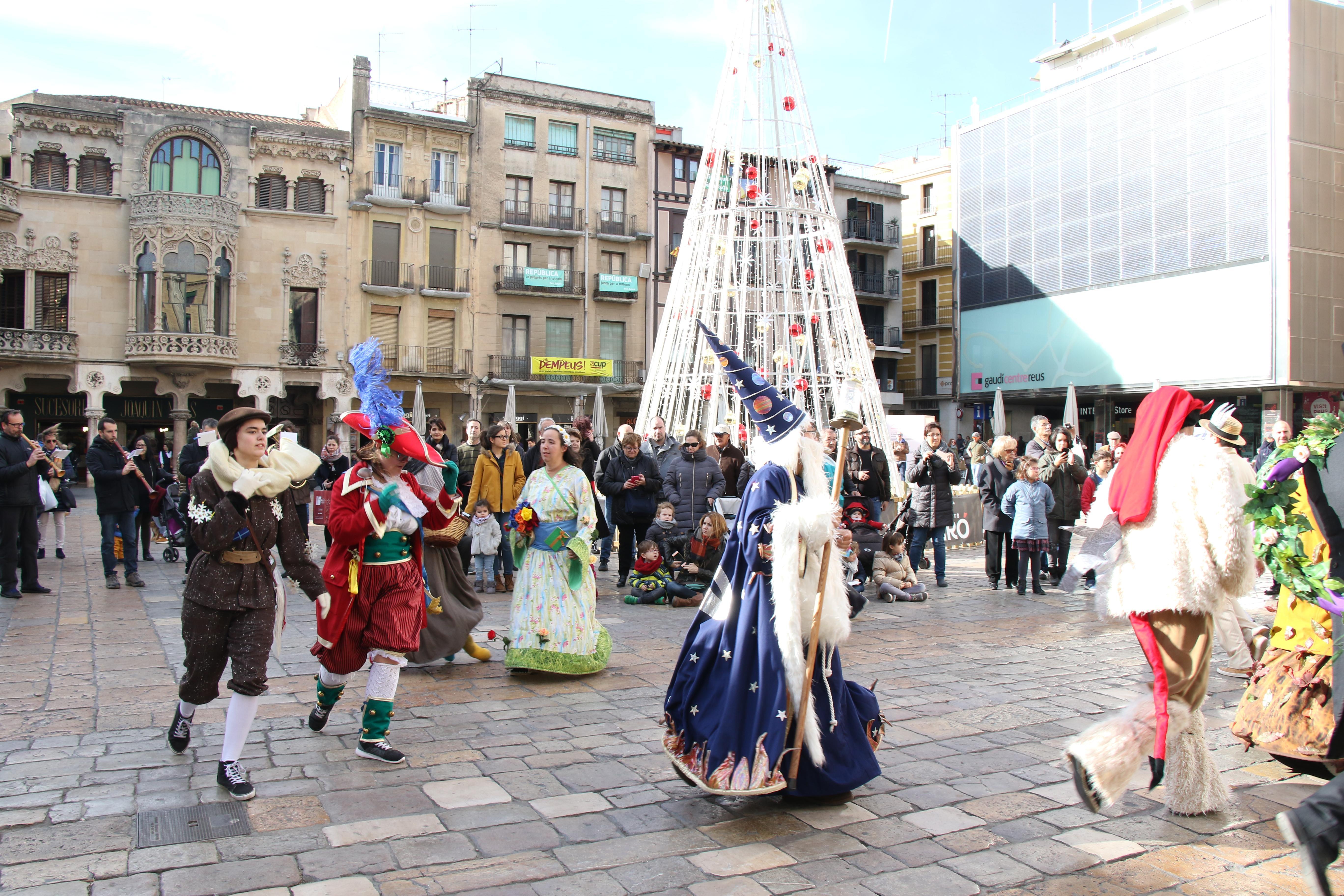 Cercavila del Ball dels Dotze Mesos