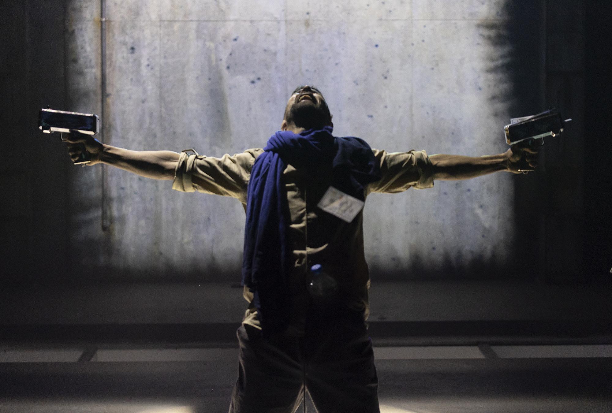 14.4 - Un text de Juan Diego Botto i Sergio Peris-Mencheta CANCEL·LAT