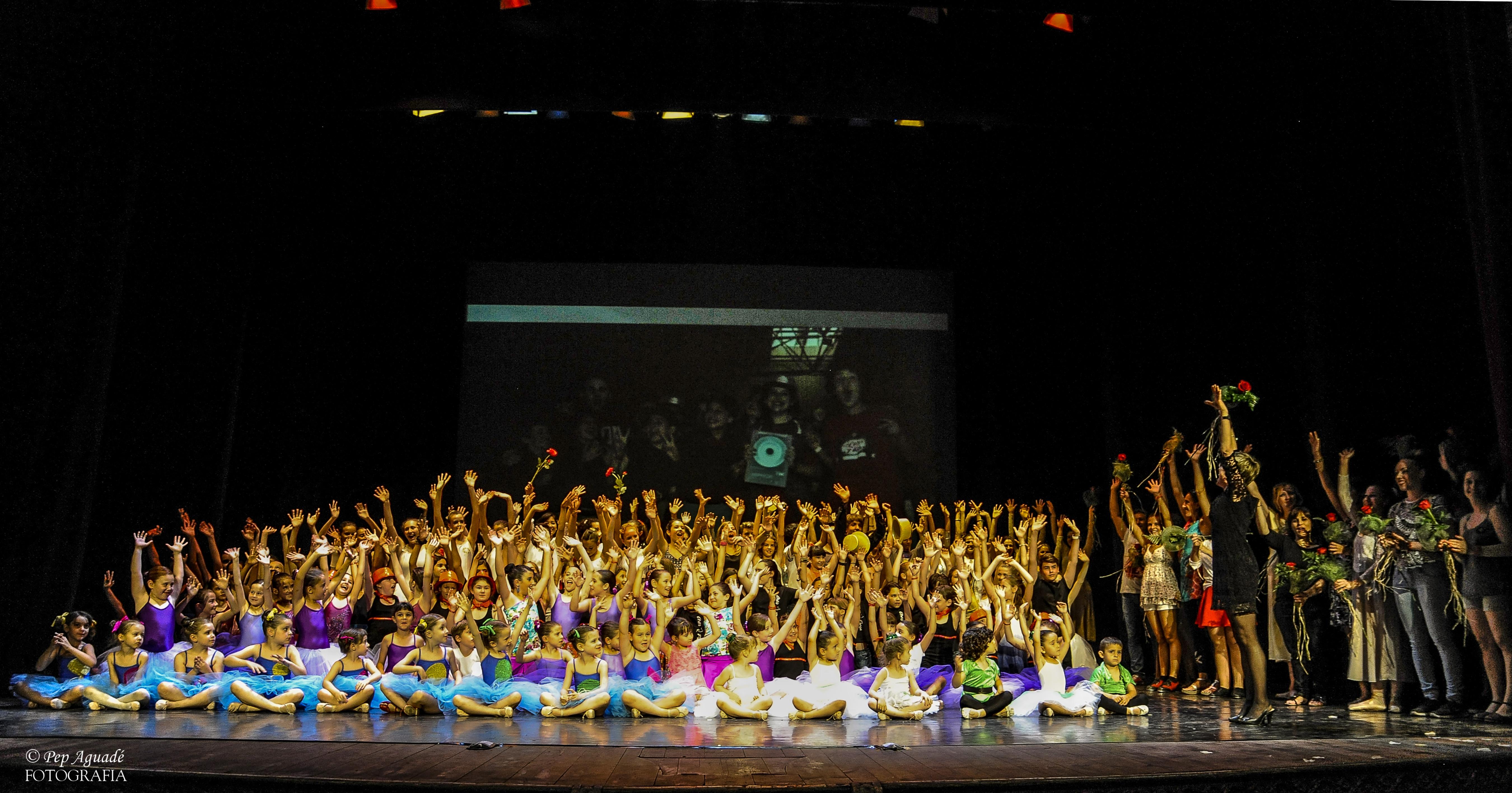 ESC. DANSA I ARTS ESCÈNIQUES ARTIS FRAGA (Teatre Fortuny)