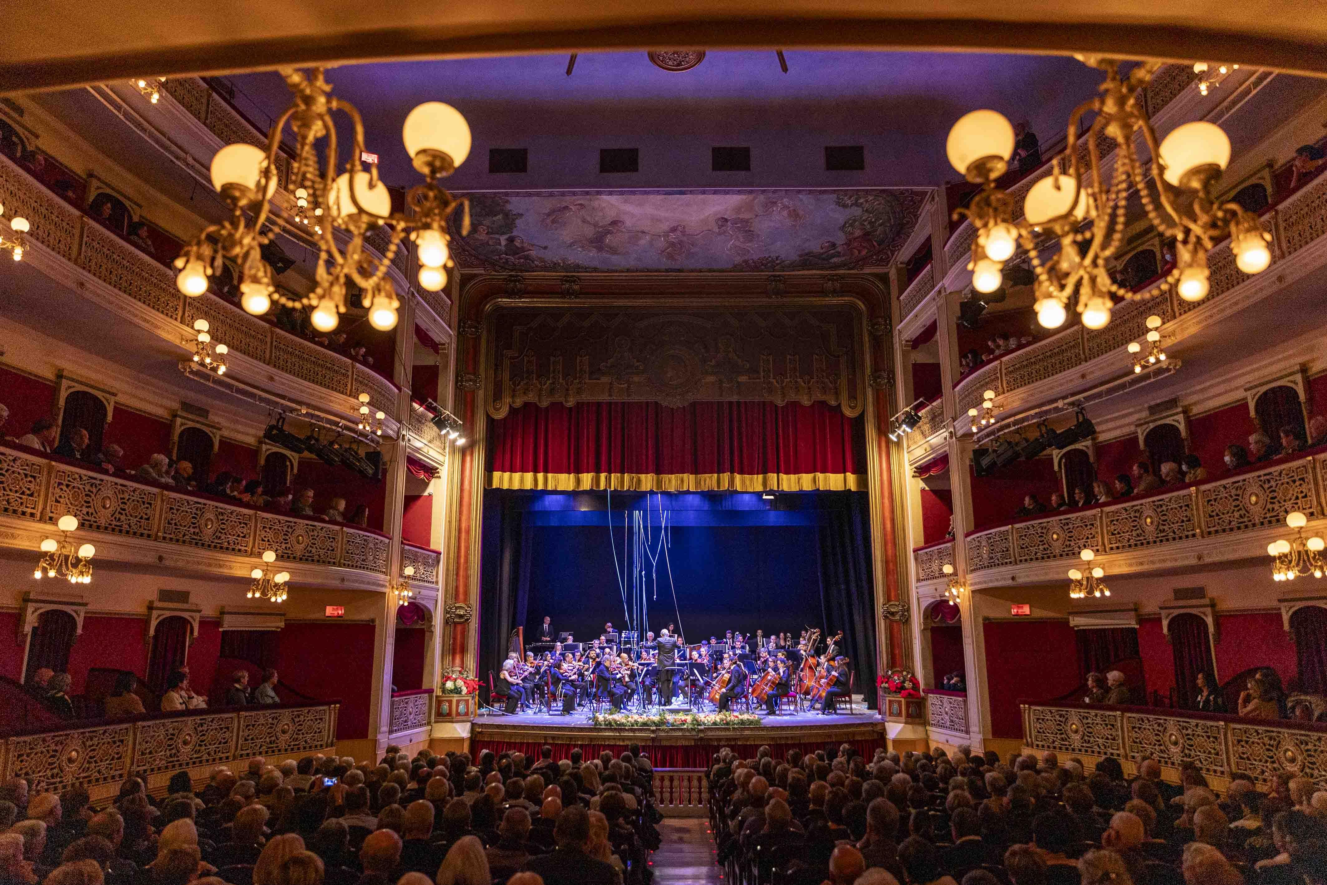 Valsos i danses amb la Simfònica Sant CugatE
