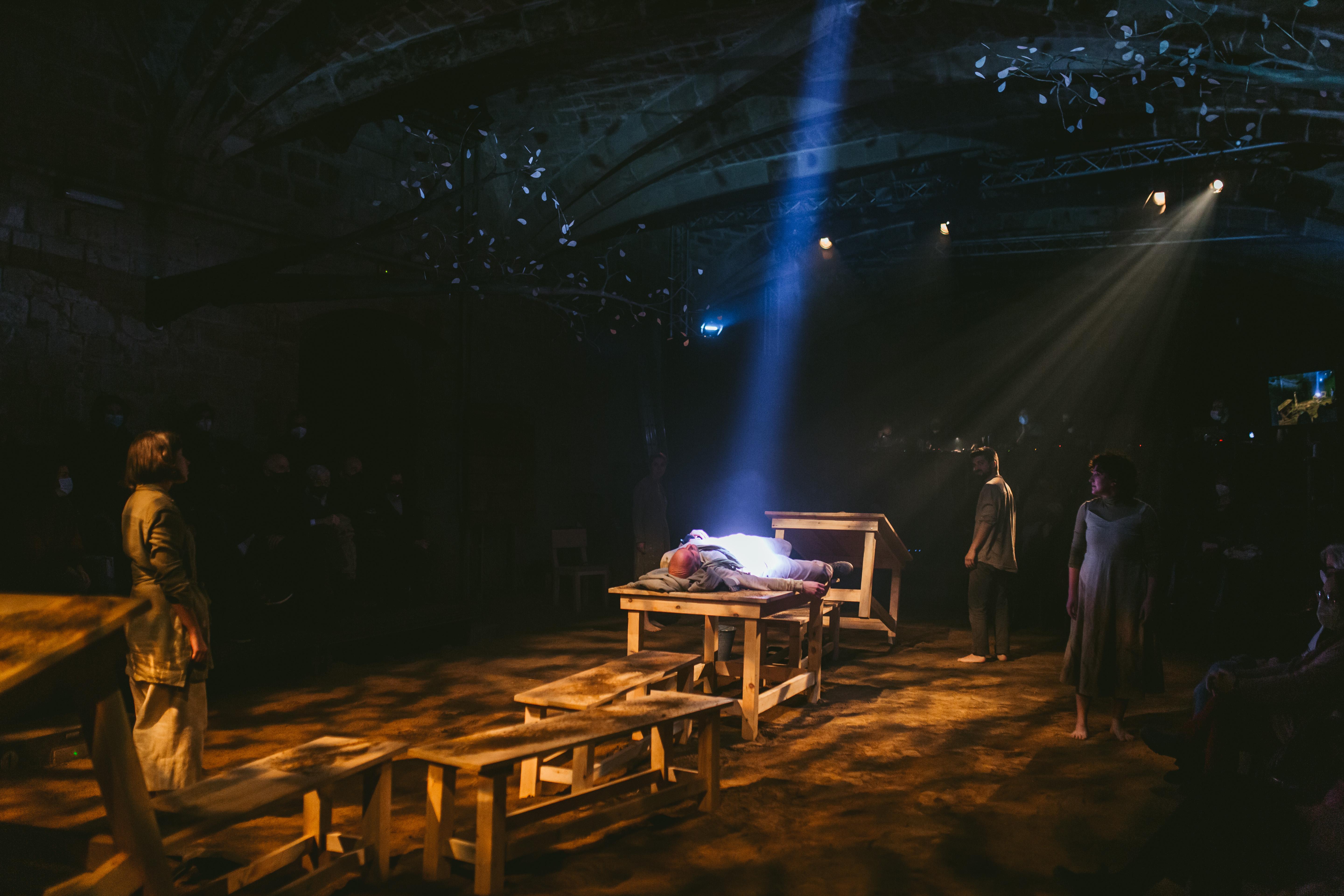 Canto jo i la muntanya balla