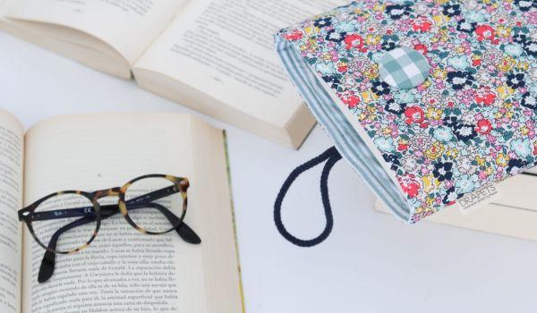 Fes la teva funda pel teu llibre preferit