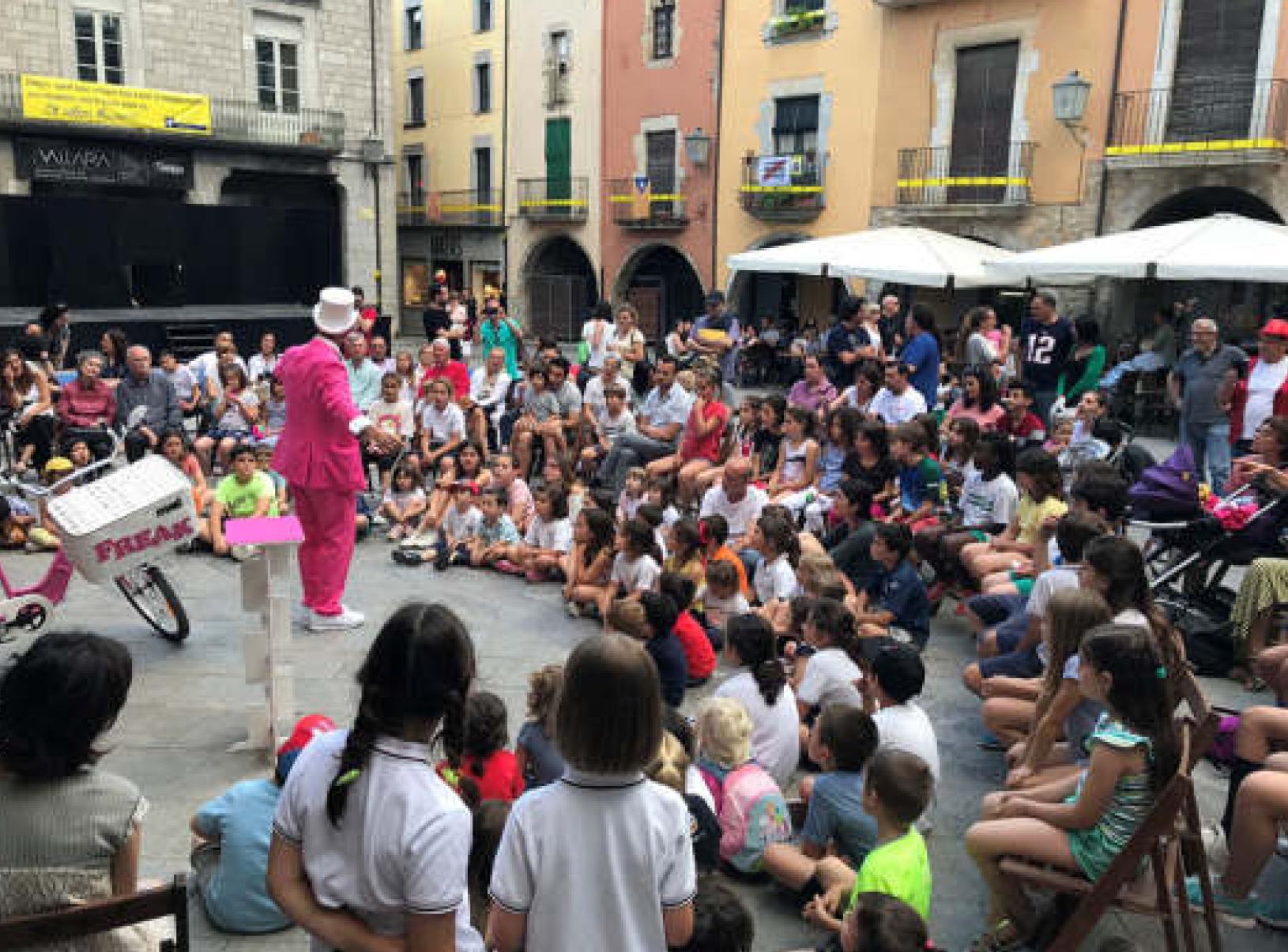 Itinerant: Espectacle de màgia amb tricicle
