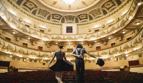 CURS DE TEATRE I INTERPRETACIÓ