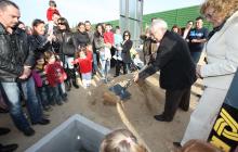Acte de col·locació de la primera pedra de la nova Escola Reus 21. AJUNTAMENT DE REUS/CARLES FARGAS