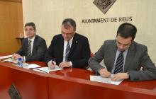 Signatura del conveni per obrir a Reus un servei d’assessorament sobre deute hipotecari 