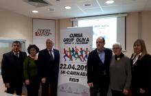 Foto presentació cursa Alzheimer amb alcalde, regidors Cervera i Vilella, Fèlix Oliva i presidenta Associació Alzheimer