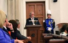 Vicenç Villatoro, durant el parlament de l'11 de setembre, al saló de plens de l'Ajuntament de Reus.