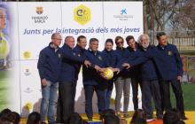 Imatge de l'acte d'estrena del Cruyff Court Sergi Roberto