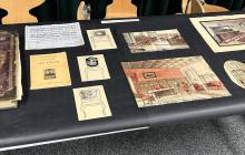 Acte de signatura del contracte de donació dels fons Argilaga