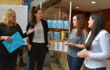 Foto balanç COS 2016 amb Montserrat Caelles (esquerra), Mònica Rincón, Marta Arjona i Carlota Moragas