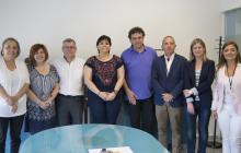 Imatge de l'acte de signatura del conveni per a la formació dual de l'alumnat de l'Institut Gaudí a les escoles bressol