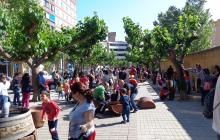 Imatge d'arxiu d'una edició passada del Dia Internacional de les Famílies a la plaça de l'Abat Oliba