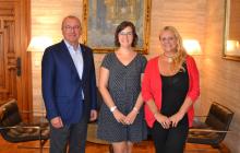 Imatge de la visita de la presidenta del Casal Català de Zurich a l'Ajuntament de Reus