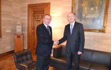 Imatge visita cònsol Kazakhstan a l'Ajuntament de Reus