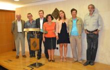 La regidora Vilella, amb els representants de les institucions col·laboradores