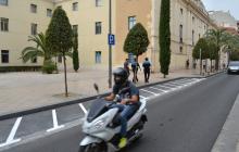 Imatge dels nous estacionaments habilitats al carrer de Sant Joan davant l'antic Hospital
