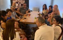 Fem pinya, fem llengua