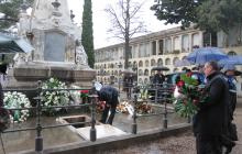 Enterrament d'Albert Vilalta al panteó de fills il·lustres del cementiri de Reus