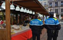 Foto d'una patrulla de la Guàrdia Urbana