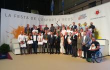 Foto de família guardonats Premis Esport i Ciutat Reus 2018