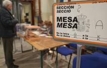 Imatge de la jornada d'eleccions generals 2019 a l'Institut Salvador Vilaseca