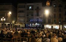 Cantada d'havaneres a la plaça del Mercadal