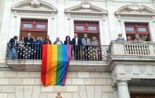 Lectura del manifest del Dia Internacional contra l'LGBTI-fòbia 2026