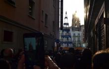 El sol a través del campanar durant el solsitici d'hivern