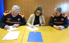 Firma conveni Associació Voluntaris de Protecció Civil