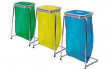 Noves estructures porta sacs per reciclatge