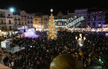 Vista panoràmica del Mercadal en l'acte d'encesa de llums de Nadal 2021