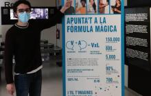 Voluntaris x la Llengua a l'exposició Quan parles fas màgia
