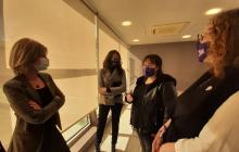 Visita de la consellera d'Igualtat i Feminisme, Tània Verge al Casal de les Dones