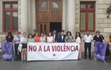 Minut de silenci per condemnar el feminicidi a Salou