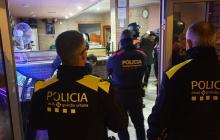 Dispositiu policial d’inspecció de locals al barri de la Sardana