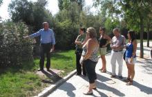 L'alcalde Carles Pellicer i el regidor de Via Pública Hipòlit Monseny durant la visita a Jardins de Reus.