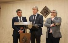 Presentació jornades medicina de l'esport reus 2019 amb regidor Cervera (esq.), Luis Franco (centre) i Pedro Manonelles