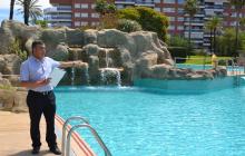 Imatge de l'acte de presentació de la nova temporada a les Piscines Municipals amb el regidor Jordi Cervera