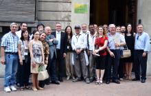 Inauguració de la placa d’homenatge al Dr. Romà Perpinyà amb la presència d'alguns dels assistents al Congrés Fuzzy.