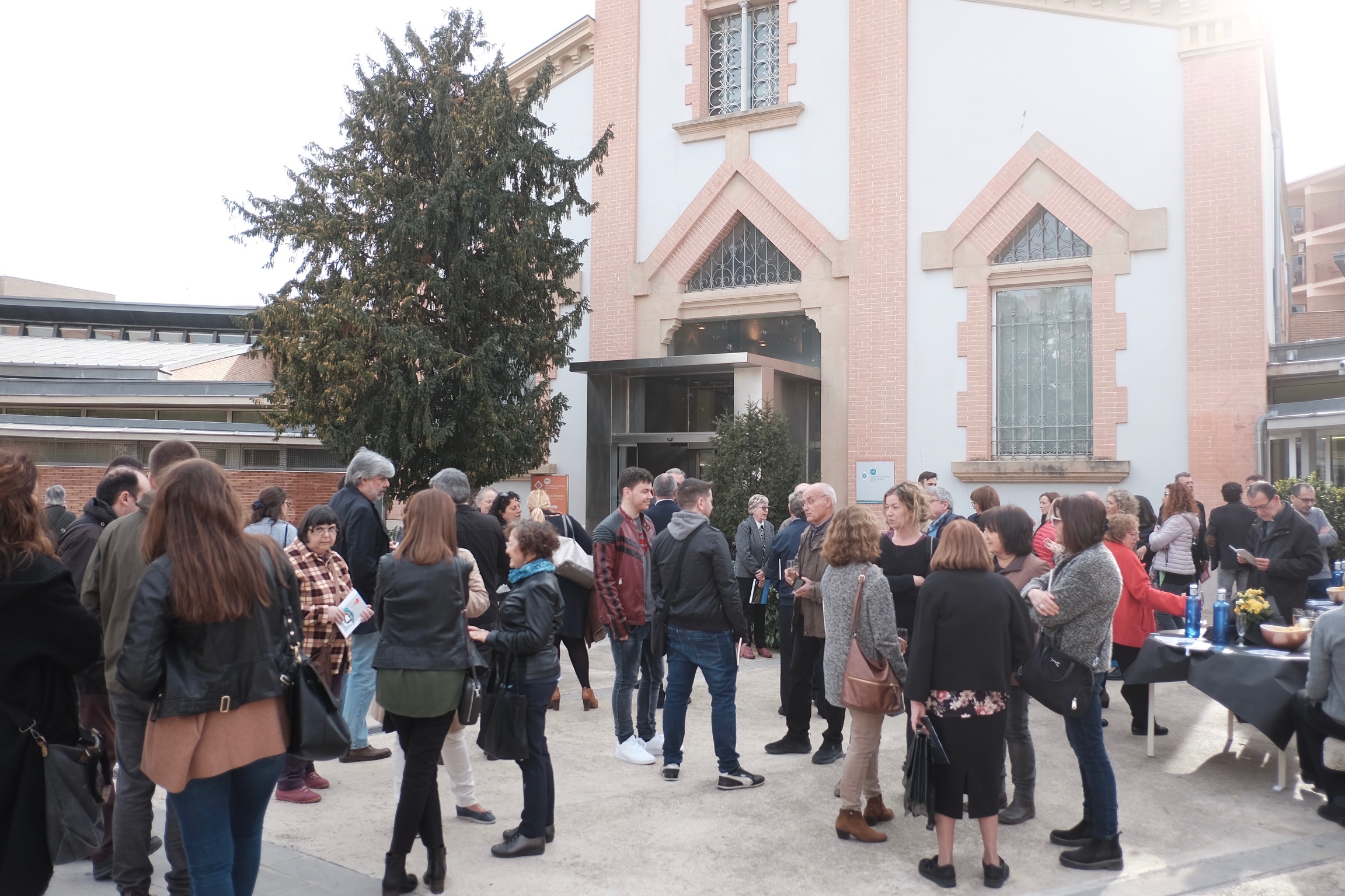 Els autors locals es van trobar a l